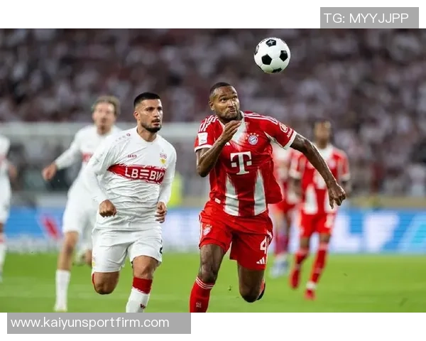 拜仁慕尼黑发布圣诞海报诺伊尔基米希于帕梅卡诺送祝福