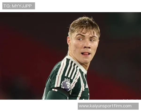 好友透露霍伊伦加盟曼联时年轻无怨恨一家人始终支持红魔