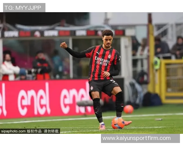 伊布之子马克西米利安正式加盟阿贾克斯米兰转会成功引发关注