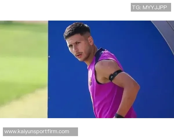 西媒称弗里克对巴德吉表现失望认为其无法胜任巴萨标准