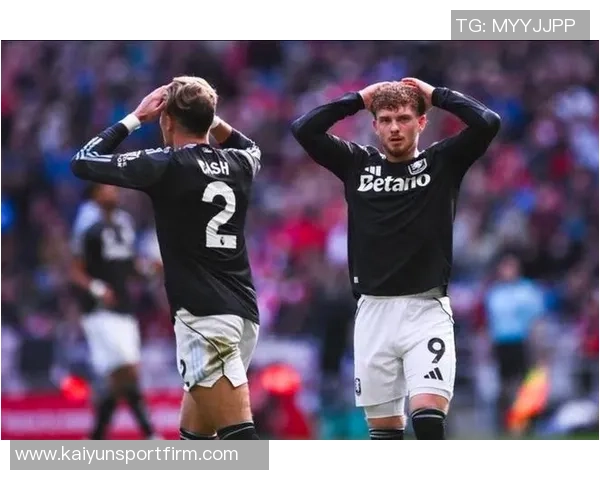 罗马诺透露夏洛特有意租借埃利奥特至明年六月球员将决定去留