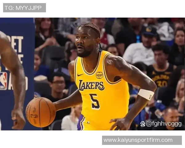 巴克利指出东契奇与詹姆斯防守不足湖人需其他球员积极补位提升防守力度