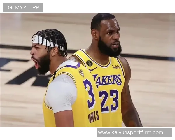 詹姆斯群聊惊呼浓眉被交易浓眉送祝福后选择退出群聊