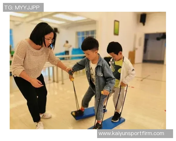 布朗分享训练营体验：为田径队打球的意外收获与挑战