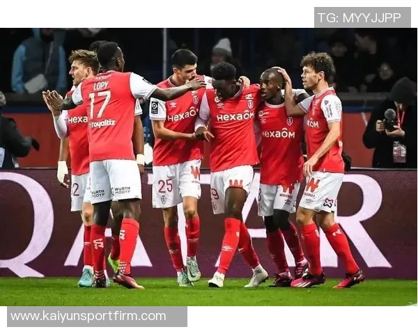 摩纳哥与兰斯就后卫科内转会事宜展开谈判双方积极沟通寻求达成协议