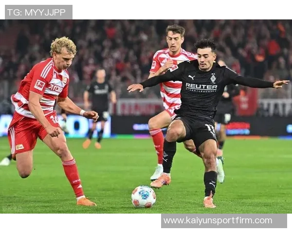 莱比锡全力追逐门兴中场赖茨夏窗首选目标再度引发关注